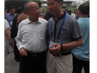 阎德学出席太湖世界文化论坛