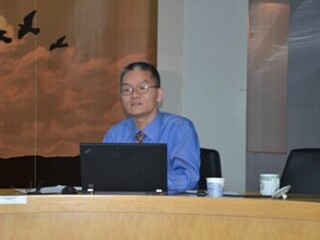美国纽约长岛大学历史系教授夏亚峰学术报告