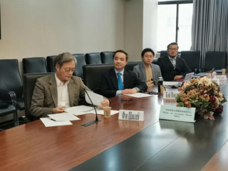 周边中心主任冯绍雷教授应邀出席华东师范大学俄罗斯研究中心和俄罗斯“瓦尔代”国际辩论俱乐部合作举办主题为“中俄关系内生动力：发展潜力、提质增效”的线上中俄专家交流座谈会