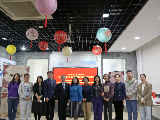 2024年10月30日，周边中心研究员贝文力组织参加在华东师范大学举办的白俄罗斯文学史国家博物馆《伟大卫国战争中的白俄罗斯文学家》文学文献展
