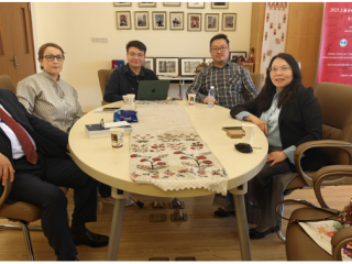 周边中心研究员郑润宇、王海燕，周边中心博士研究生李坤璘一同接待哈萨克斯坦科学与高等教育部直属东方研究所所长杜肯•马斯姆汗教授一行到访，并参加交流会