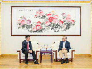 俄罗斯研究中心在莫斯科格林伍德国际贸易中心设立海外调研基地、教育实践基地